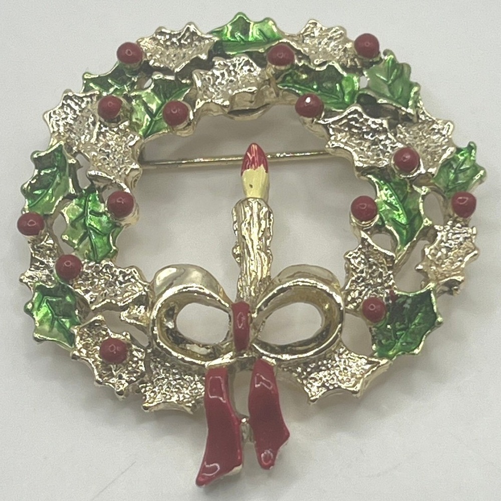 Vintage Gerrys Wreath Brooch Gold Tone Green Red Enamel Christmas‎ Holiday Pin